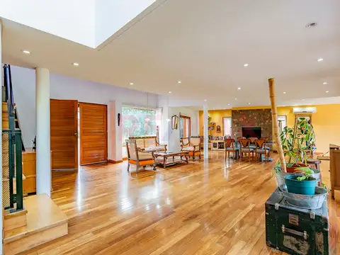 Casa en Venta en Tristan Suarez, USD 390.000