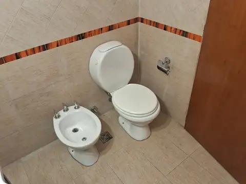 Monoambiente divisible con balcón.