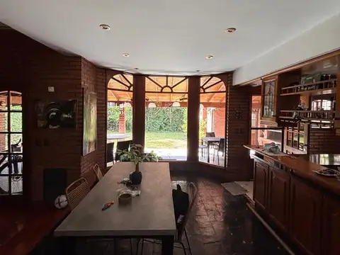 Camino General Belgrano y Calle 413, Km 30,5 de la Autopista Buenos Aires - La Plata