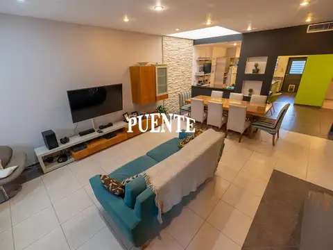 Casa en Venta en Lomas de Zamora, USD 350.000