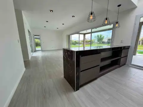 Casa en Venta en La Alameda, USD 270.000