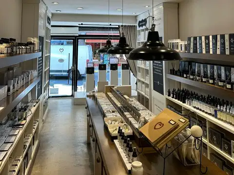 Local en Venta en Barrio Norte, USD 270.000