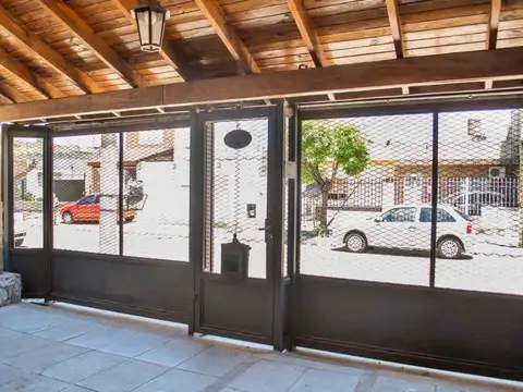 Depto Tipo Casa en Venta de 4 ambientes