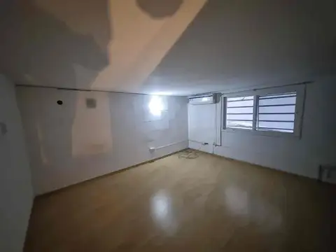 Depto Tipo Casa 4 ambientes con 1 baño
