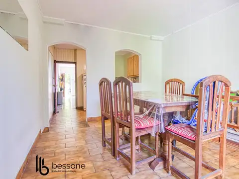 Depto Tipo Casa en Venta con 1 cocheras