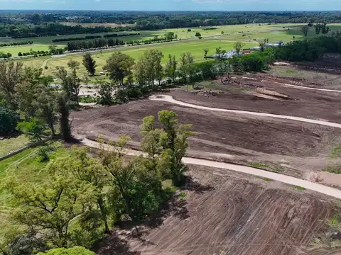 Terreno en Venta en Carabassa, USD 70.519