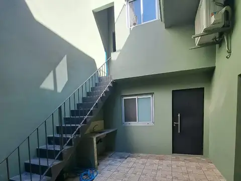 Depto Tipo Casa en Venta de 1 dormitorio