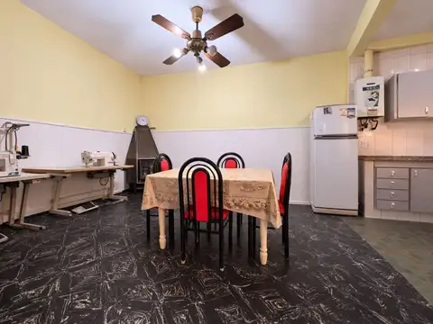 CASA MULTIFAMILIAR +LOCAL EN VENTA EN VILLA LUGANO