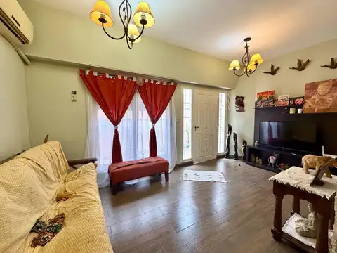 PH en venta en Lanús sobre av 25 de Mayo