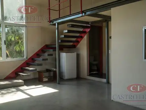Oficina 7 ambientes con 1 baño