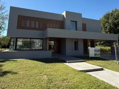 Casa Kentucky Club de Campo