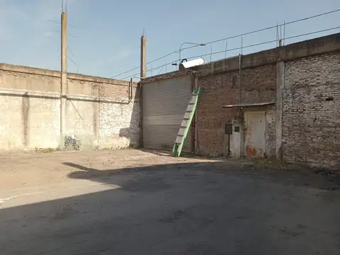 Galpon en Alquiler 16  mts Frente