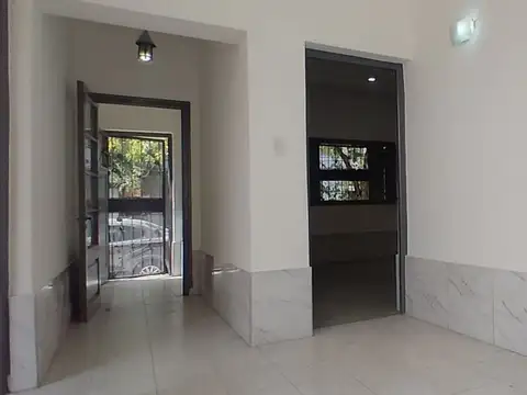 VENTA CASA DE 3 DORMITORIOS COCHERA Y PATIO GLLEN