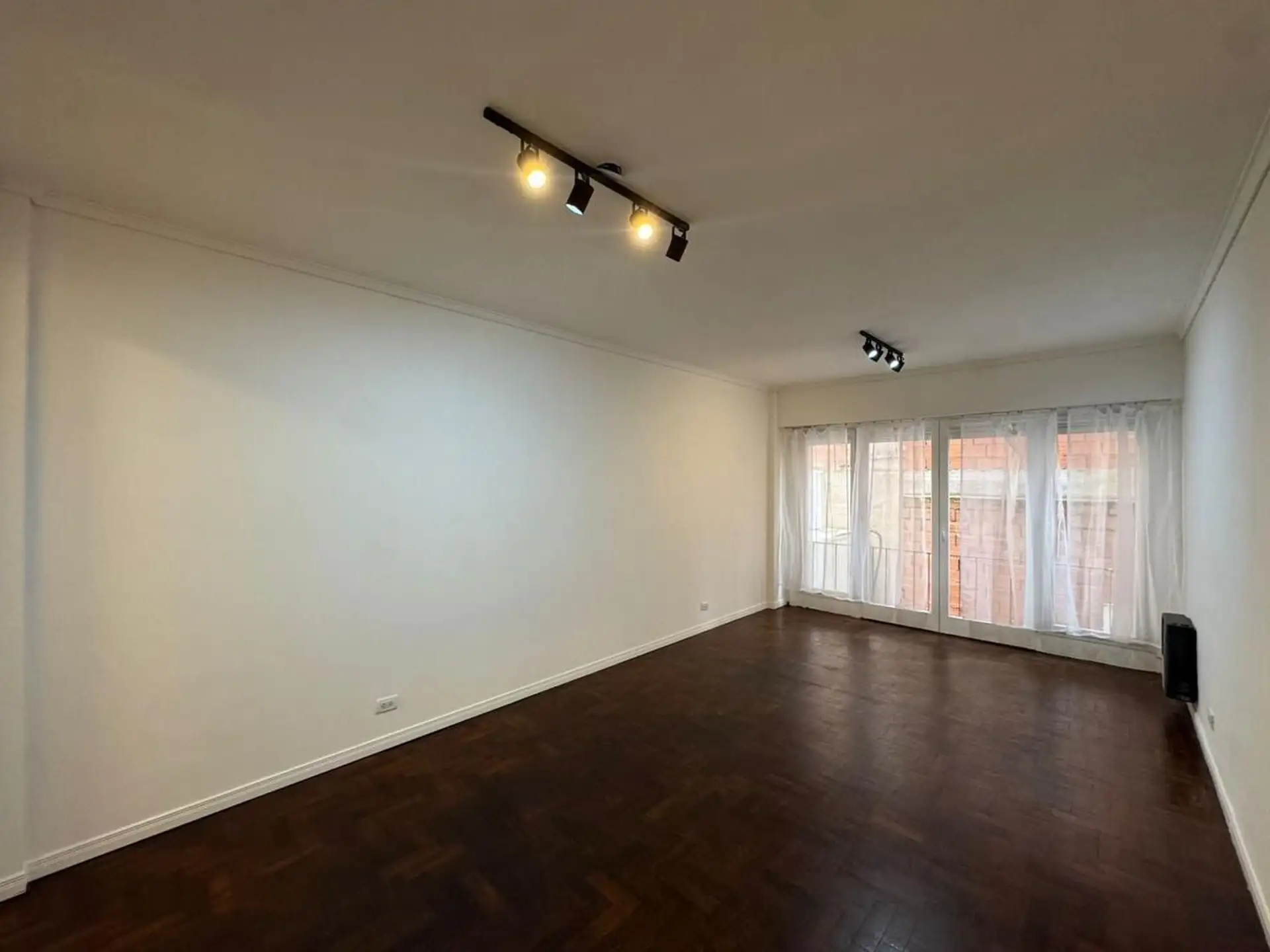 venta de departamento 3 ambientes con dependencia al contrafrente