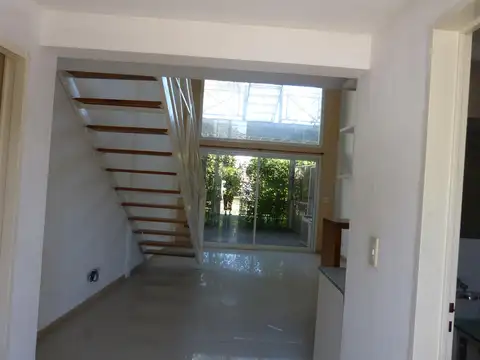 Departamento en Alquiler de Monoambiente