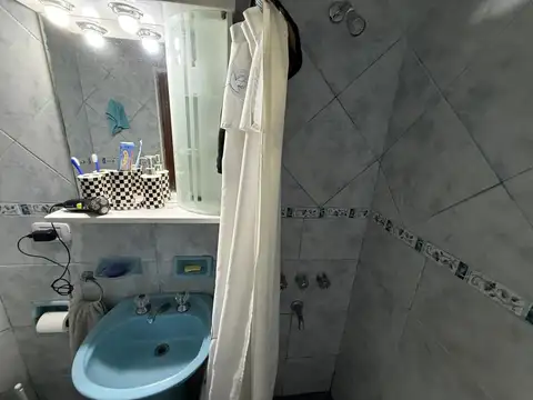 Depto Tipo Casa 2 ambientes con 2 baños