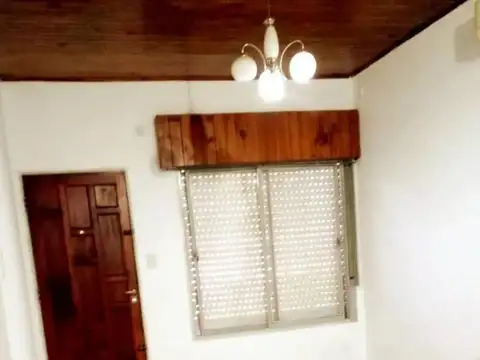 Casa en Venta en Moron Sur, USD 80.000