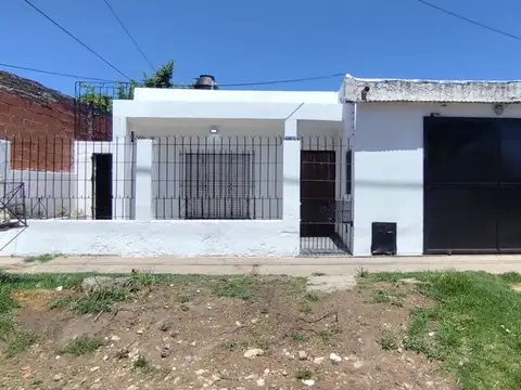 VENTA CASA 3 AMB/LOTE  300 MTS JOSE C PAZ