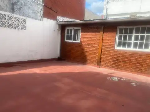 Depto Tipo Casa en Alquiler de 2 dormitorios