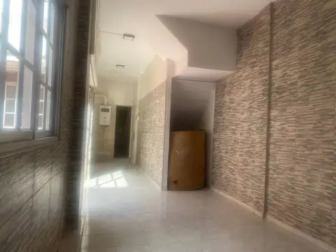 Depto Tipo Casa en Alquiler de 3 ambientes