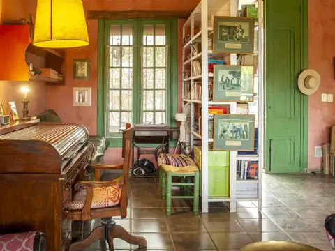 Casa en Alquiler con 1 cochera