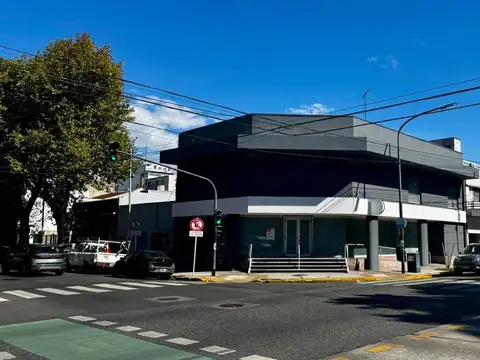 ALQUILER LOCAL COMERCIAL EN ESQUINA - EX BANCO