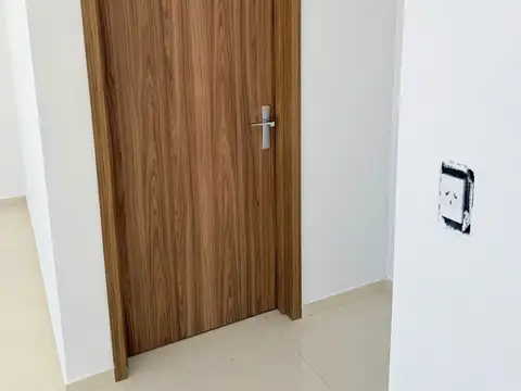 Local en Alquiler Via Púb.