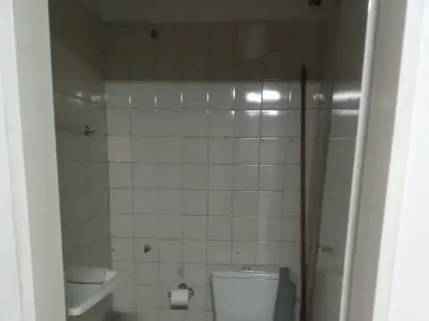 Local en Alquiler Via Pública