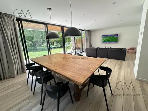 Casa en Alquiler Temporal de 4 dormitorios