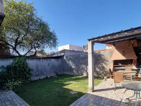 Casa 3 dormitorios venta Barrio Los Lapachos Salta