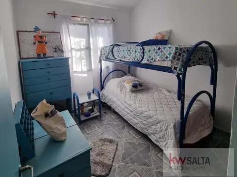 Casa 4 ambientes con 2 baños