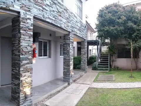 Pardo 700, Piso 1