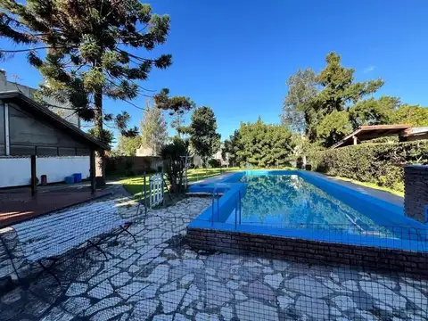 VENTA E CASAS EN ITUZAINGO, 4 AMBIENTES