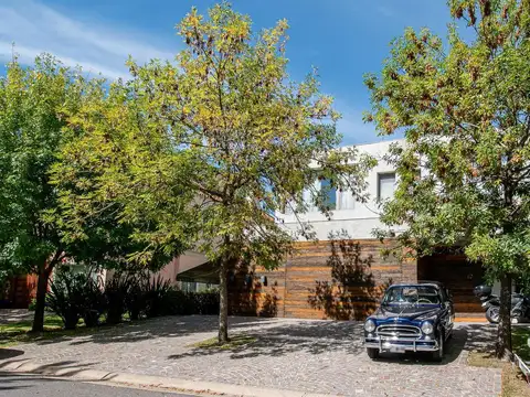 Casa en Alquiler de 3 dormitorios