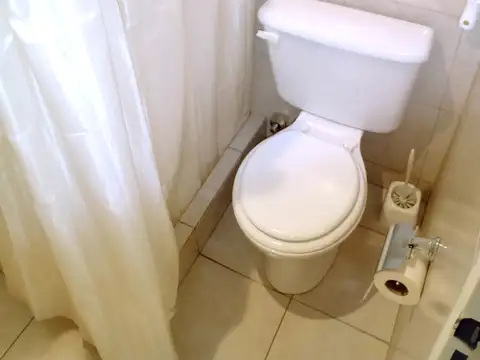 MONOAMBIENTE EQUIPADO CON BALCÓN – EXCELENTE ESTADO. AV. ROCA 1527 PISO 2B AVELLANEDA