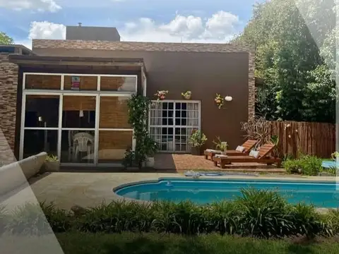 Casa en Venta con 1 cochera