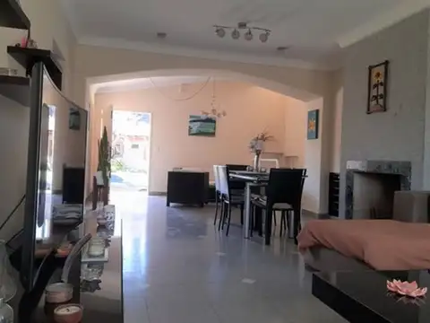 VENTA CASA PILAR COUNTRY CHAMPAGNAT, PILETA