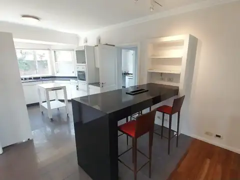 Casa en Alquiler de 3 dormitorios
