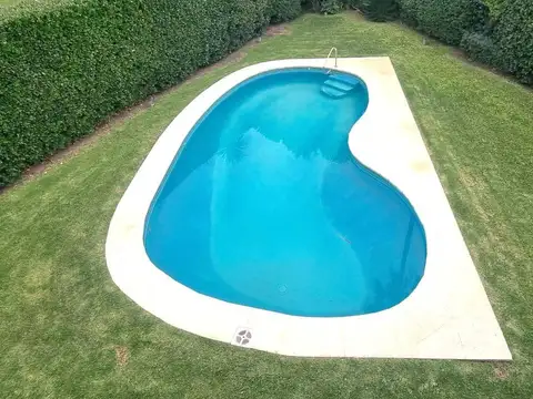 Casa 4 ambientes con 3 baños