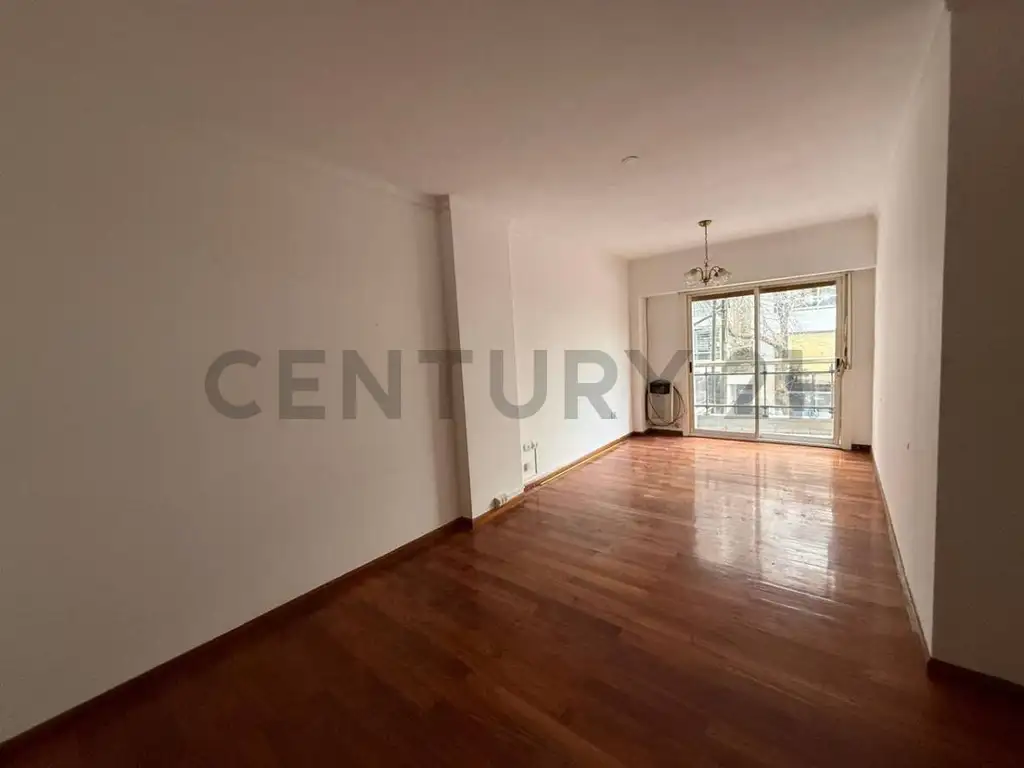 43 13 y 14 900, Piso 0