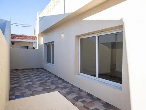 Depto Tipo Casa en Venta 50 años