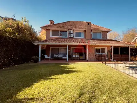 Casa en Venta de 4 dormitorios
