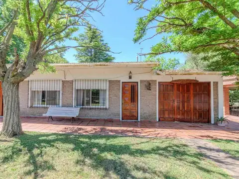 VENTA Casa QUINTA/PILETA en Barrio LOS OMBUES