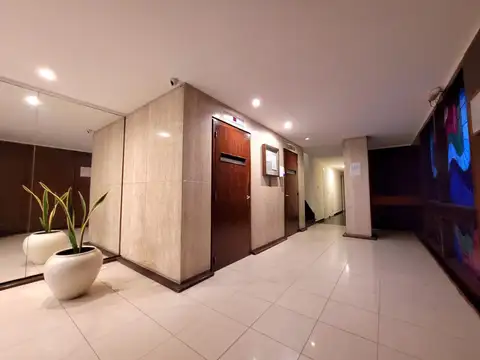 Corrientes 2200, Piso 5