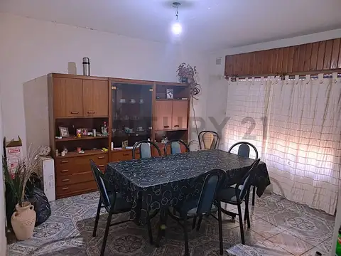 VENTA PH 3 AMBIENTES CON COCHERA Y PATIO
