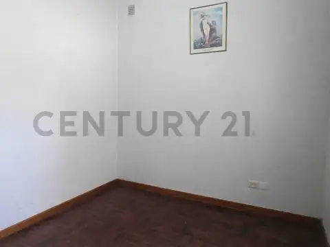 Ayolas 2300, Piso 0