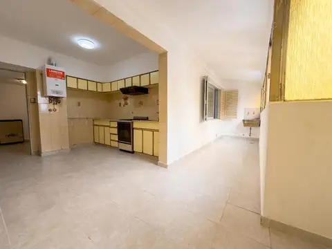 Departamento tres dormitorios con terraza exclusiva en centro