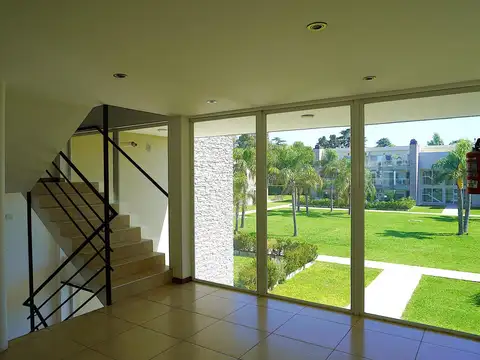 VENTA Dúplex 4 AMB en Altos de Maschwitz. ENTREGA INMEDIATA!