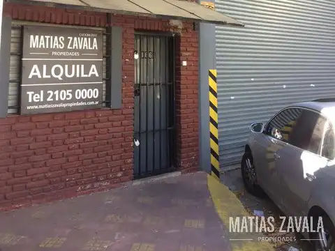 VENTA c/RENTA - Estupendo Galpón con salida a dos calles - a mts de avenidas - Barracas