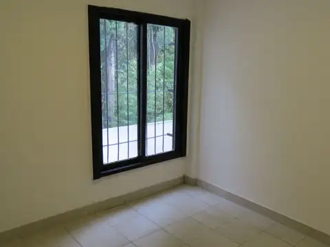 VENTA PH DOS AMBIENTES CON BALCON CASTELAR NORTE